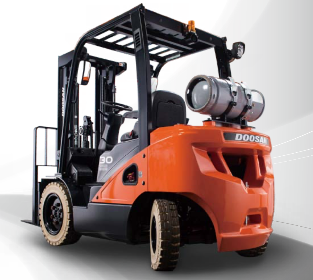 Doosan 7 Series 23.5 tonne Gas Forklifts Fork Truck Hire and Sales in Essex and Suffolk